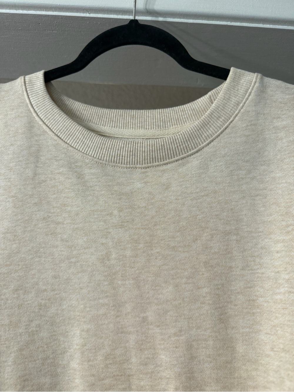 Time and Tru Oatmeal Heather Relaxed Crewneck Sweatshirt - Picture 3 of 6